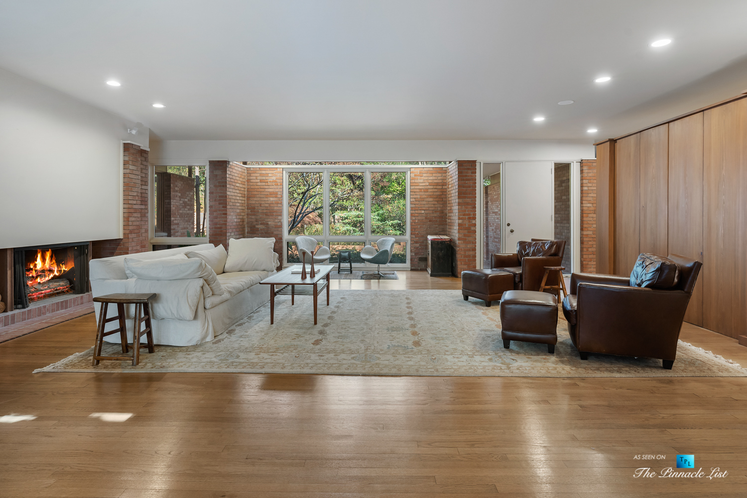 3579 Castlegate Dr NW, Atlanta, GA, USA - Mid Century Modern - Luxury Real Estate