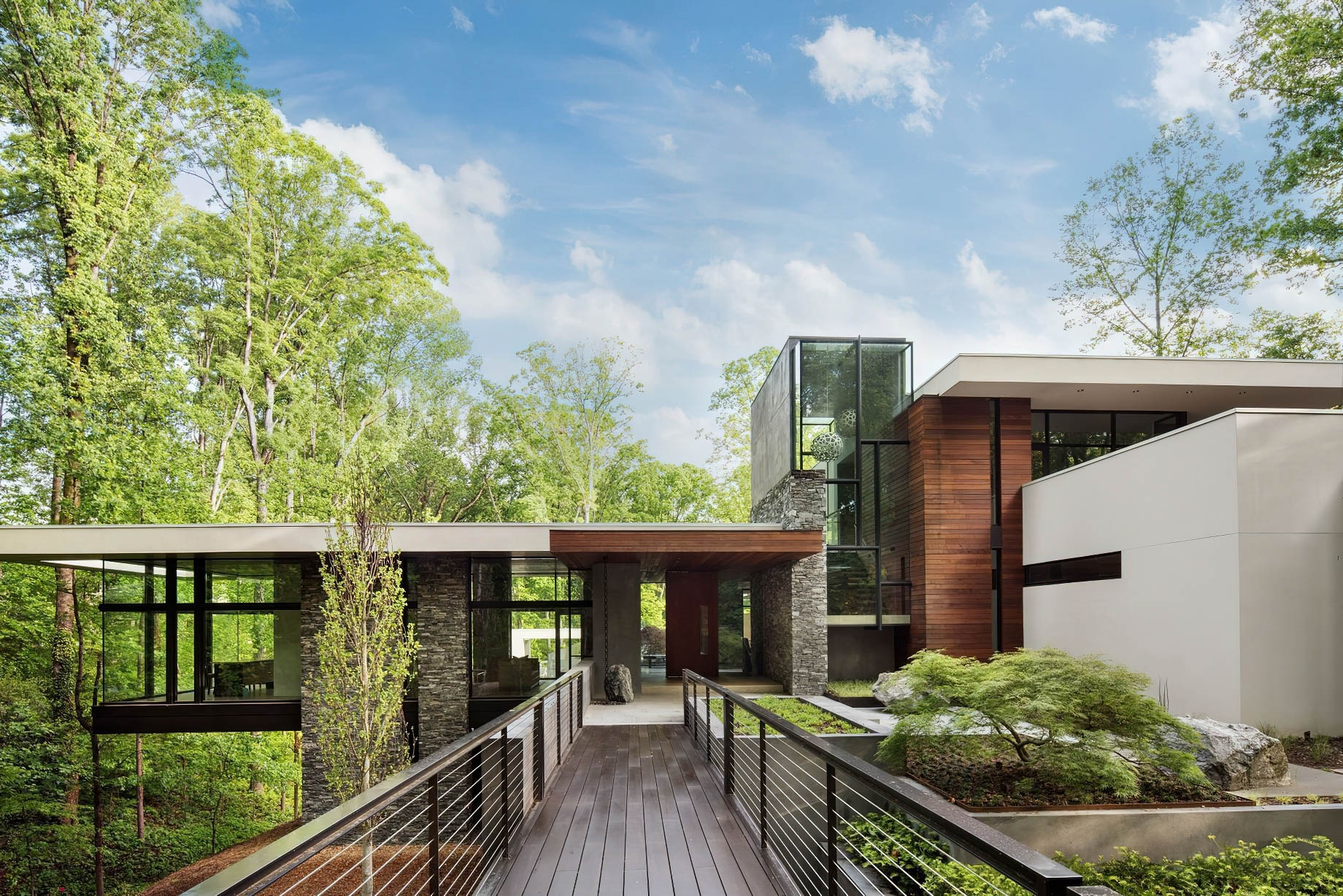 Highcourt Bridge House Residence - Atlanta, GA, USA - Modern Architectural Home