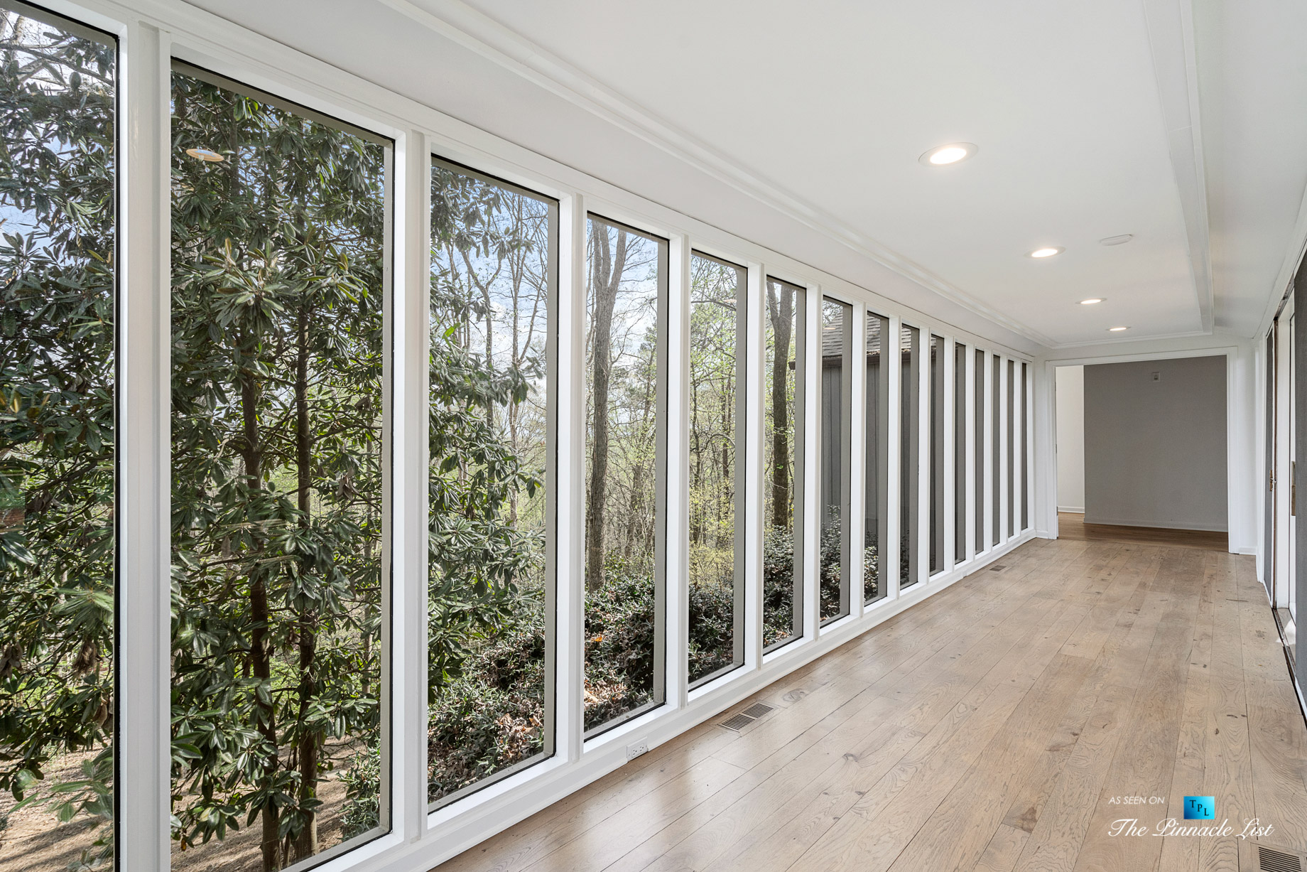 4890 Northside Dr, Sandy Springs, GA, USA - Mid Century Modern - Luxury Real Estate