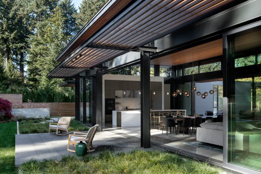 Glass Link Northwest Contemporary Home - Portland, OR, USA