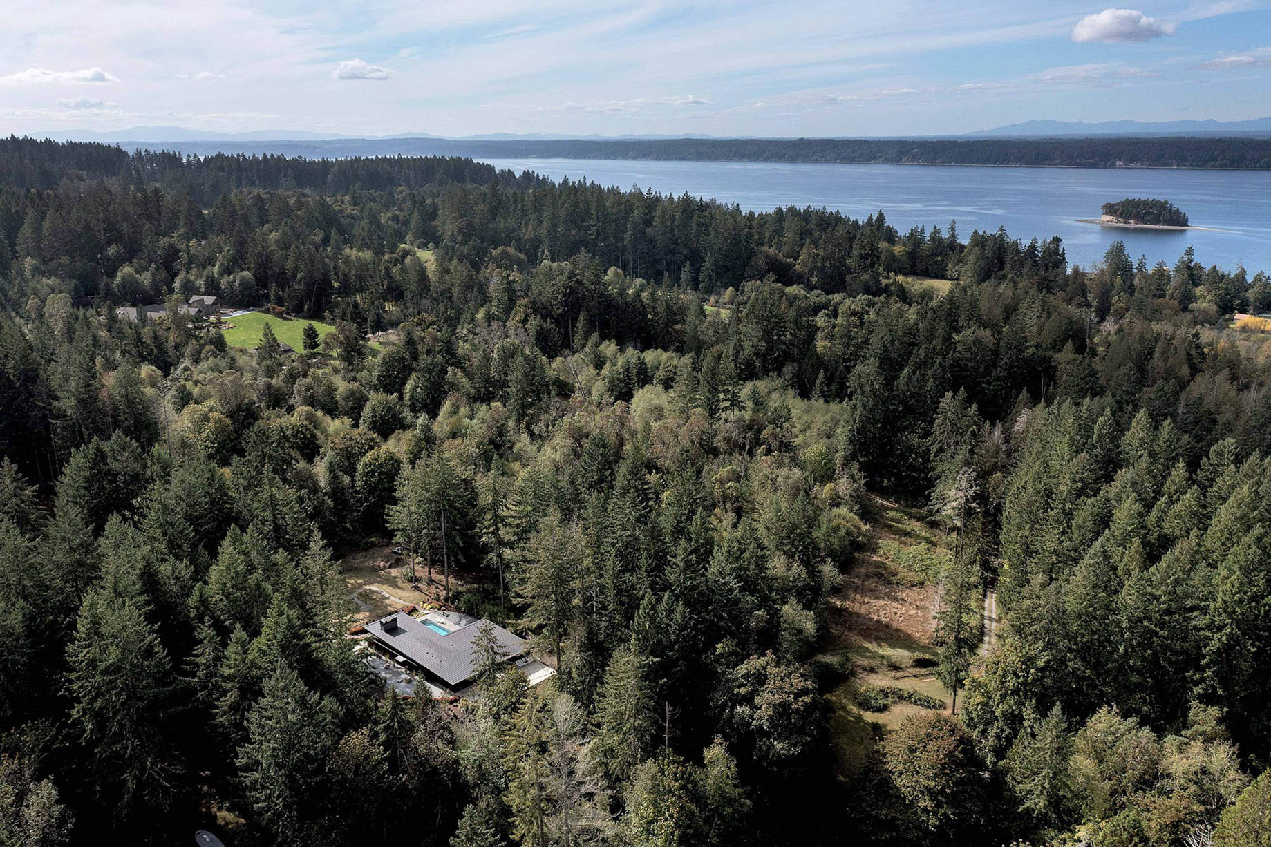 Aerial - Gig Harbor Linear Residence - Gig Harbor, WA, USA