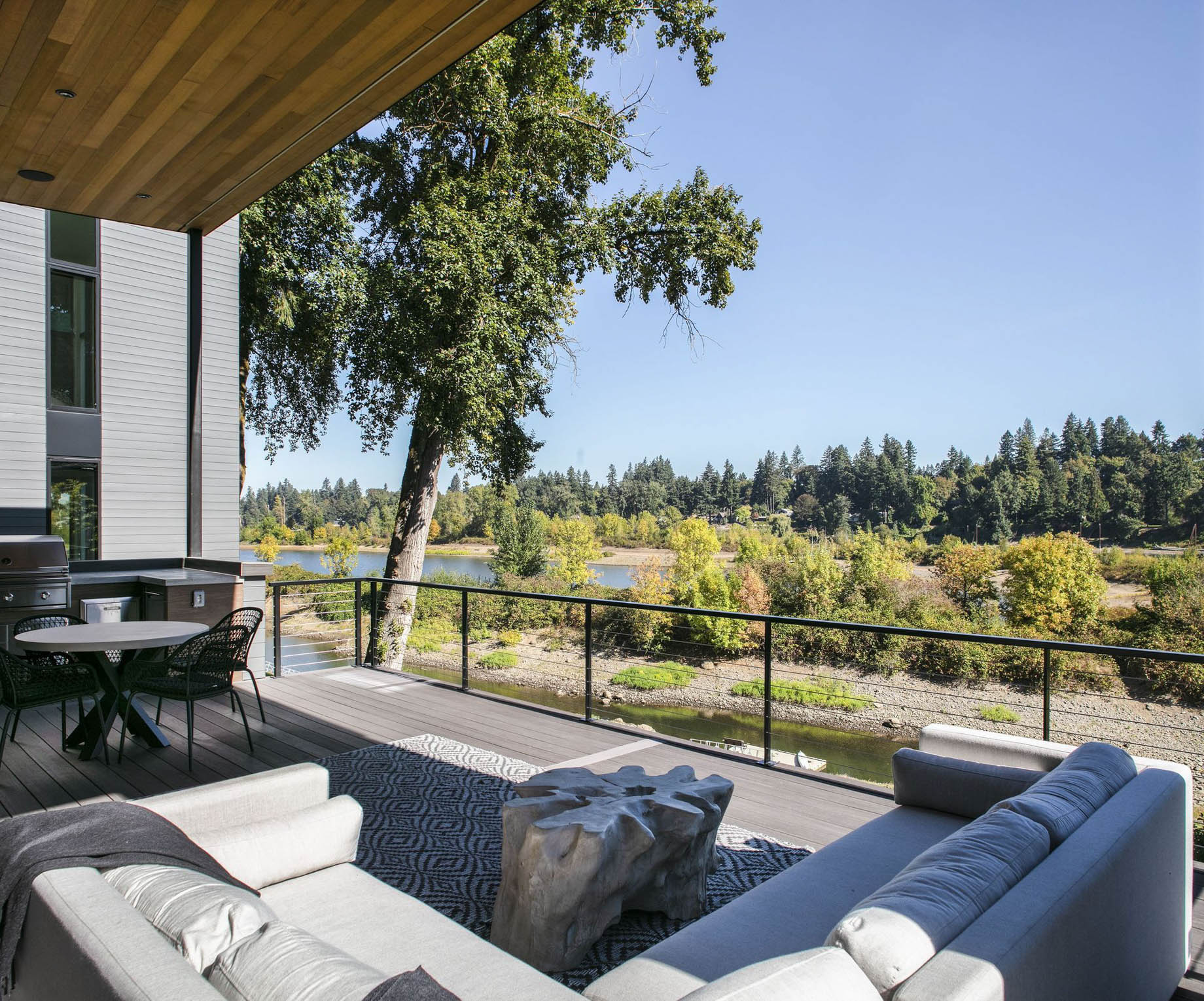 Cedar Island River Residence – West Linn, OR, USA