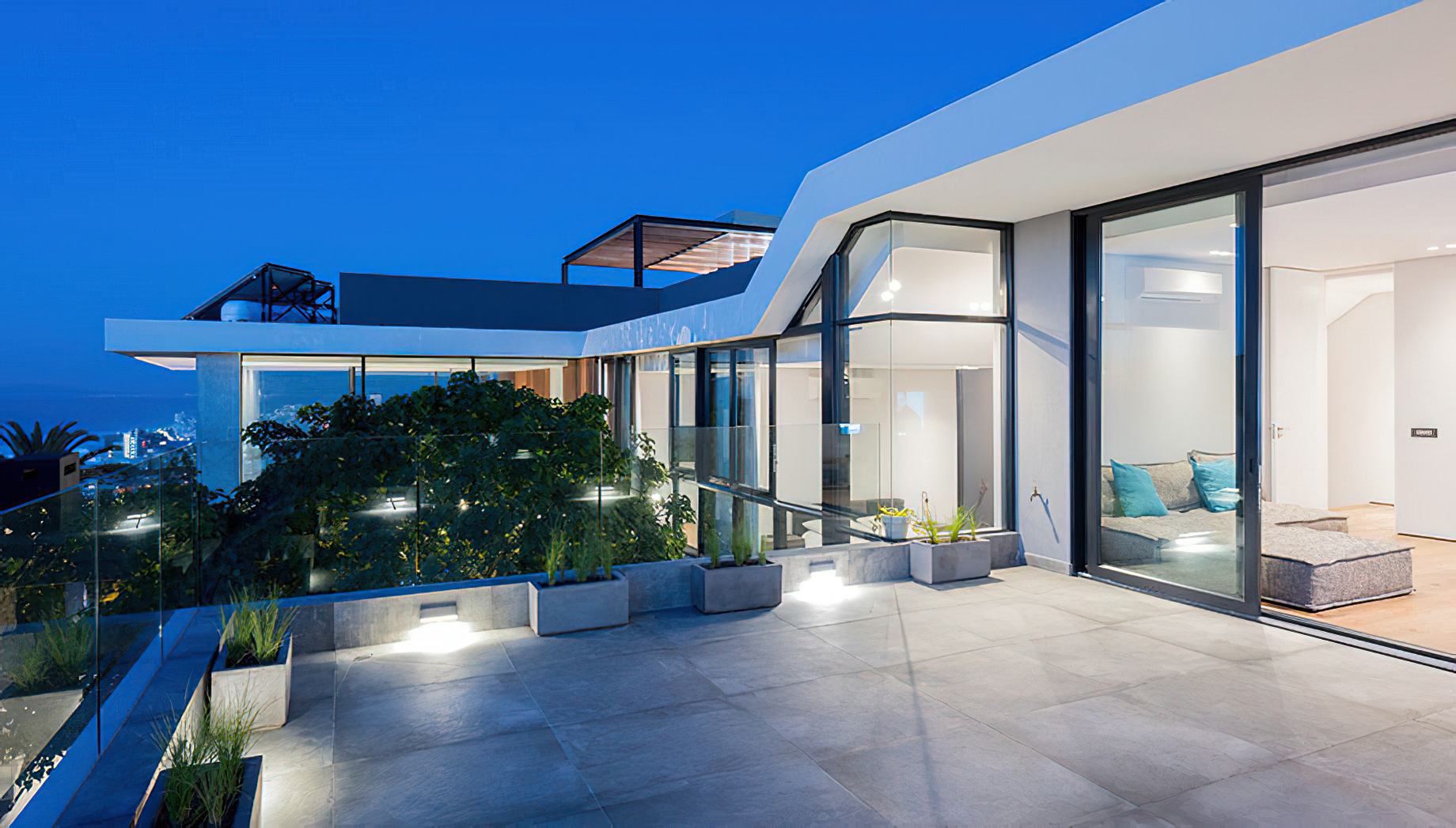 House Hall St Leon Villa – Bantry Bay, Cape Town, South Africa