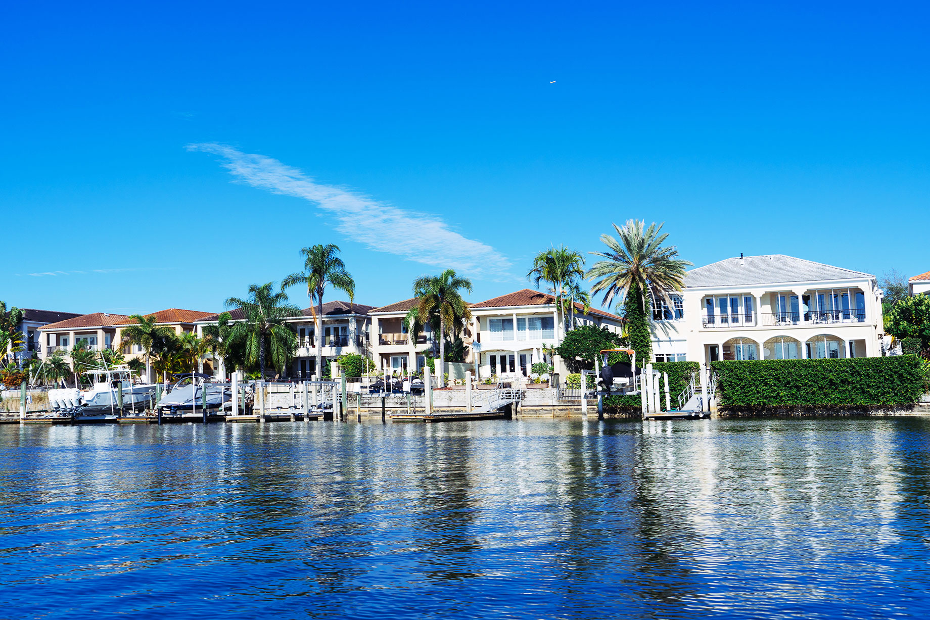 Hillsborough Bayshore Waterfront Houses - Tampa, Florida, USA