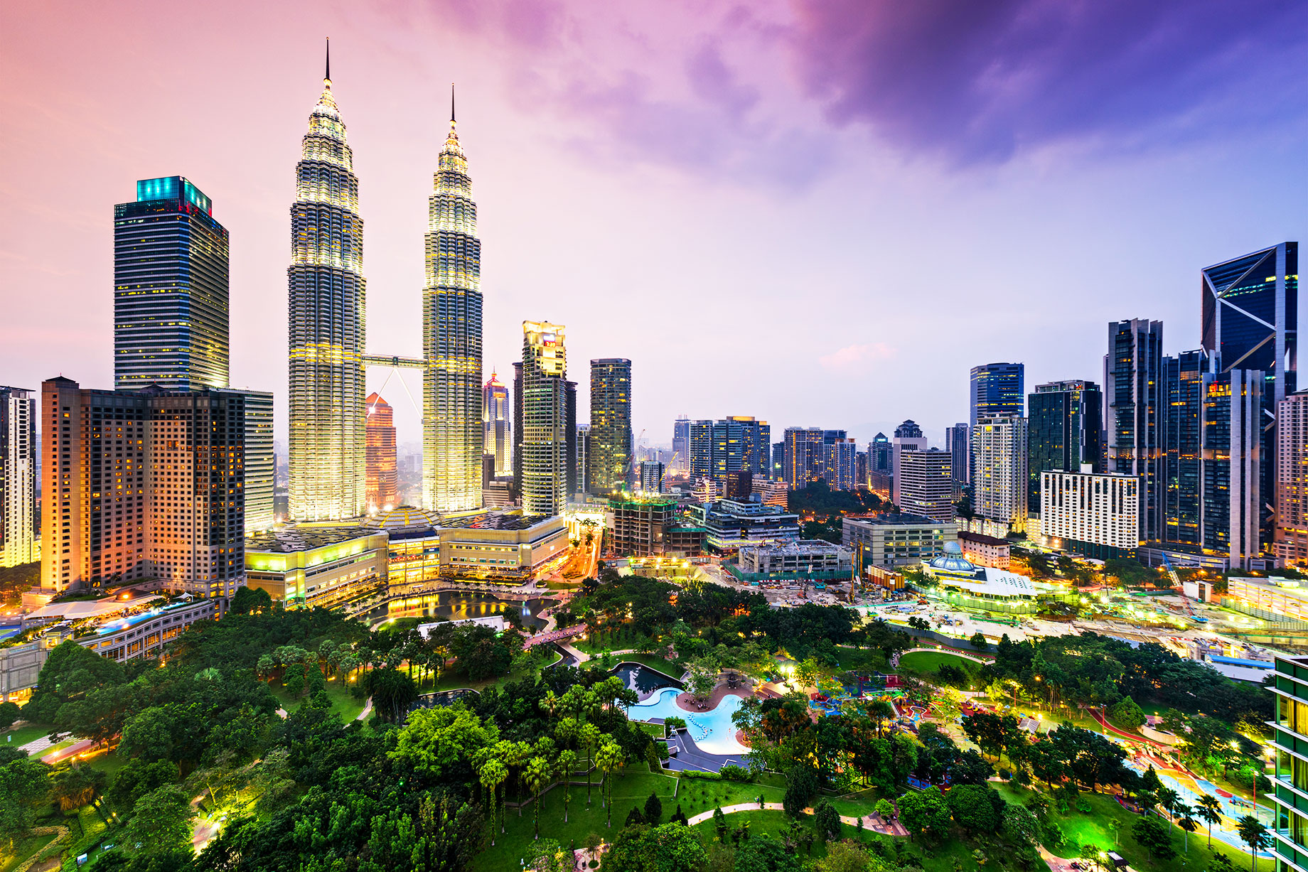 Petronas Twin Towers - KLCC Park - Kuala Lumpur, Malaysia