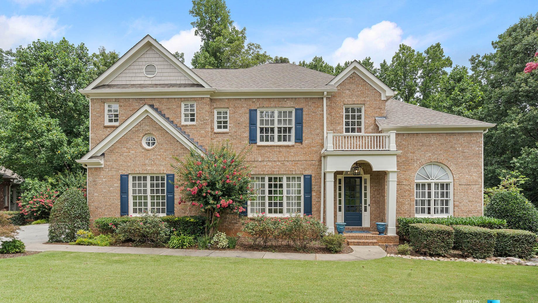 235 Lake Summit View, Sandy Springs, GA, USA 🇺🇸 – SOLD – $1,225,000 – Debra Johnston