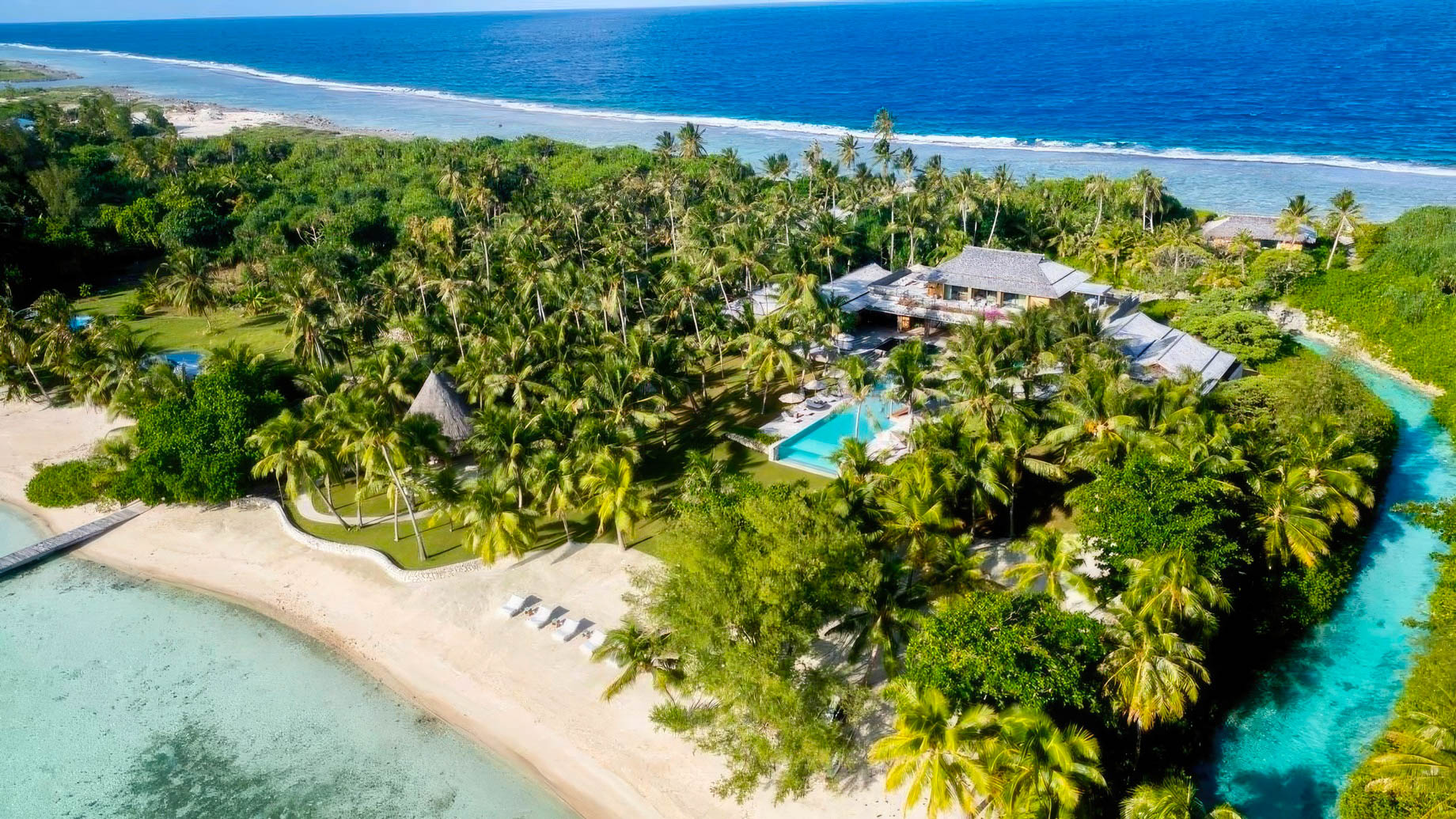 000 – Villa Aquamaris, Motu Roa – Bora Bora, French Polynesia