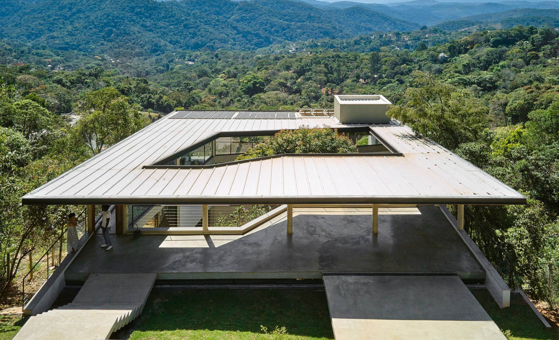 Bosque House in the Woods - Nova Lima, Brazil