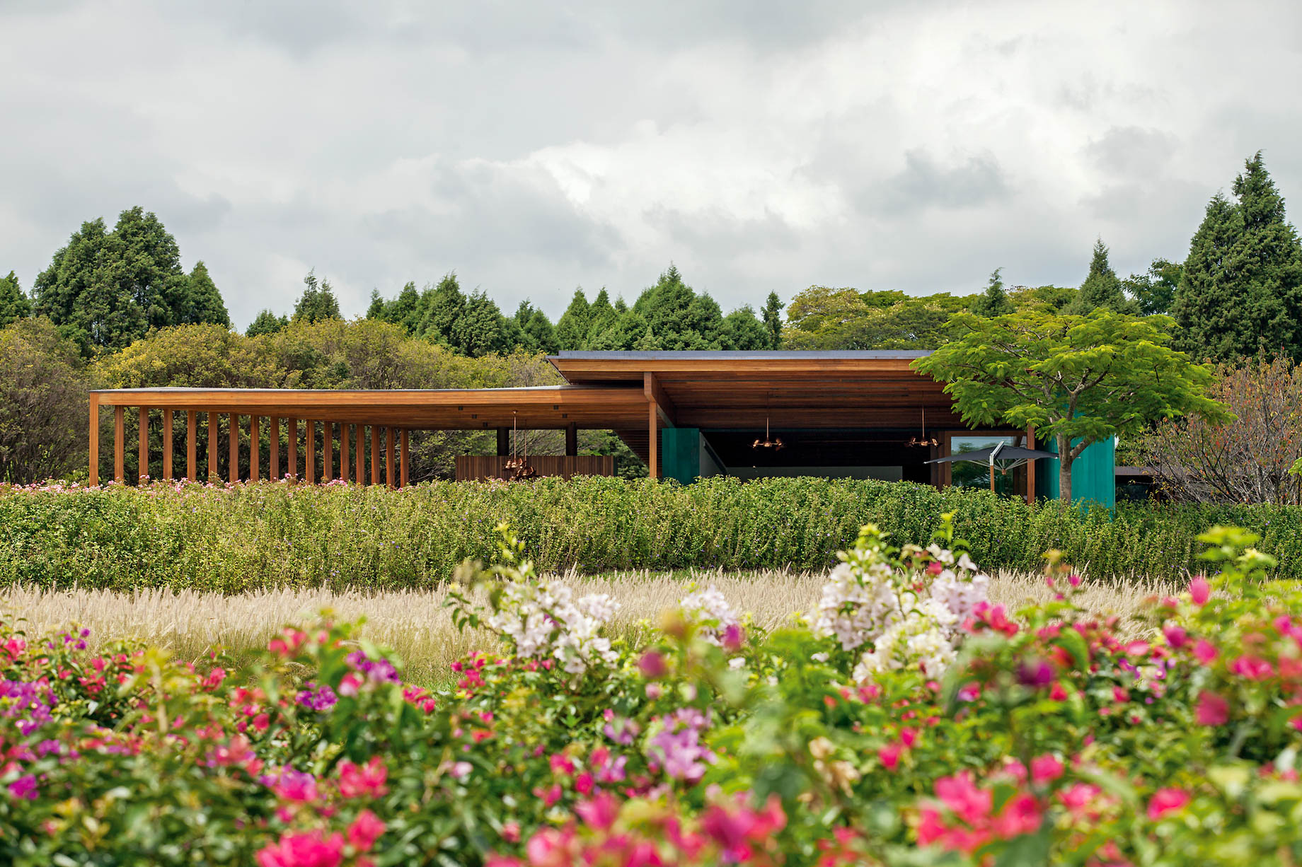 GCP House Contemporary Residence - Porto Feliz, Brazil