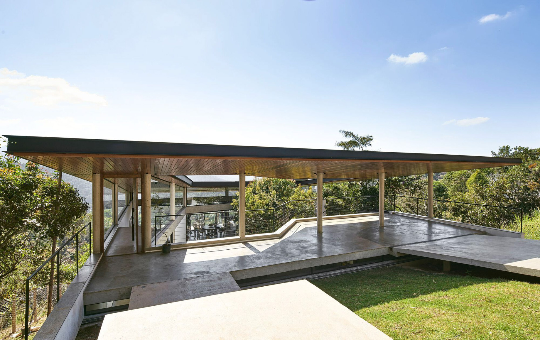 Bosque House in the Woods – Nova Lima, Brazil