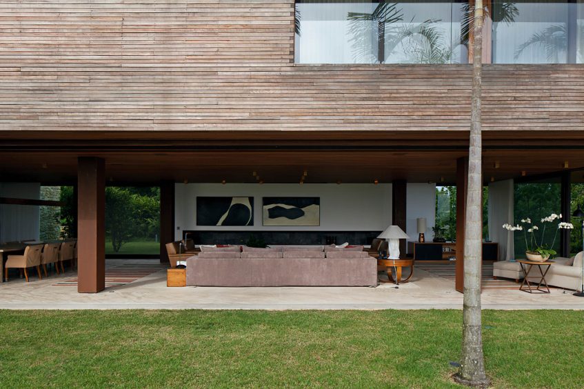 CT House Contemporary Residence - Bragança Paulista, Brazil