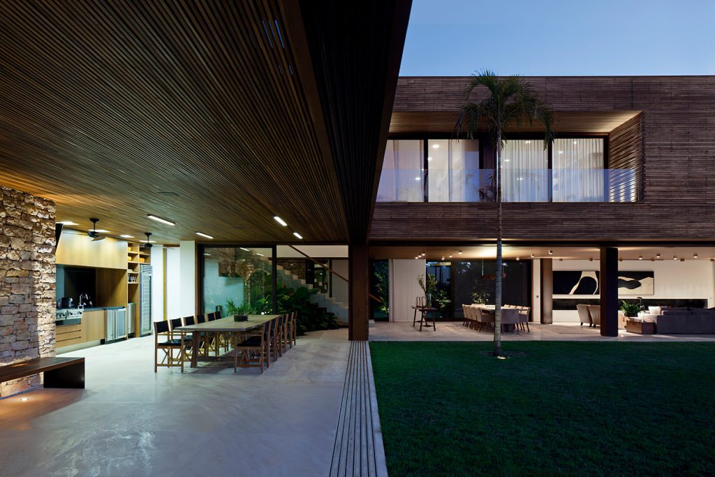 CT House Contemporary Residence - Bragança Paulista, Brazil