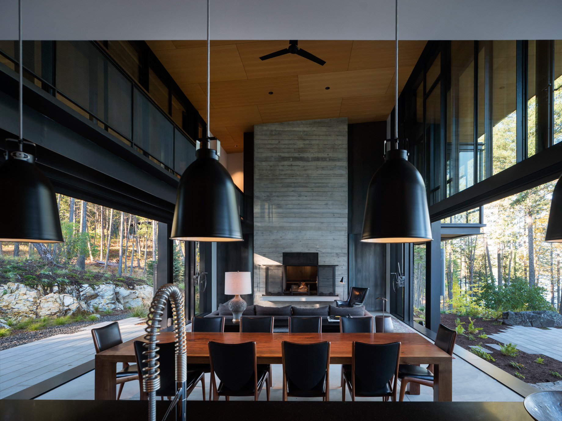 Dragonfly Modern Lake House – Whitefish, MT, USA