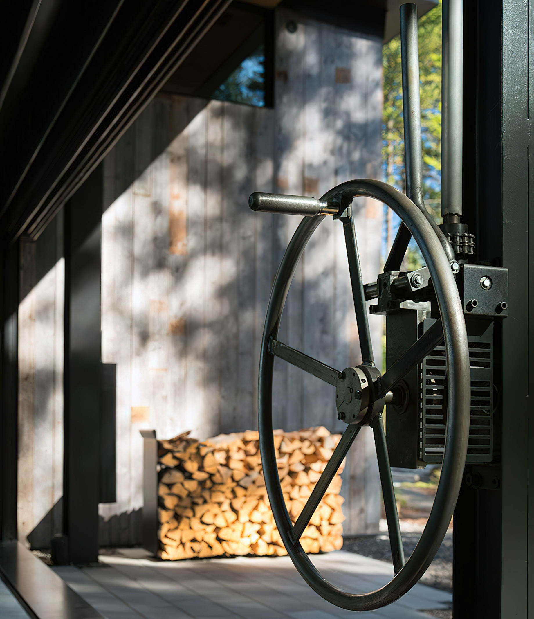 Dragonfly Modern Lake House - Whitefish, MT, USA