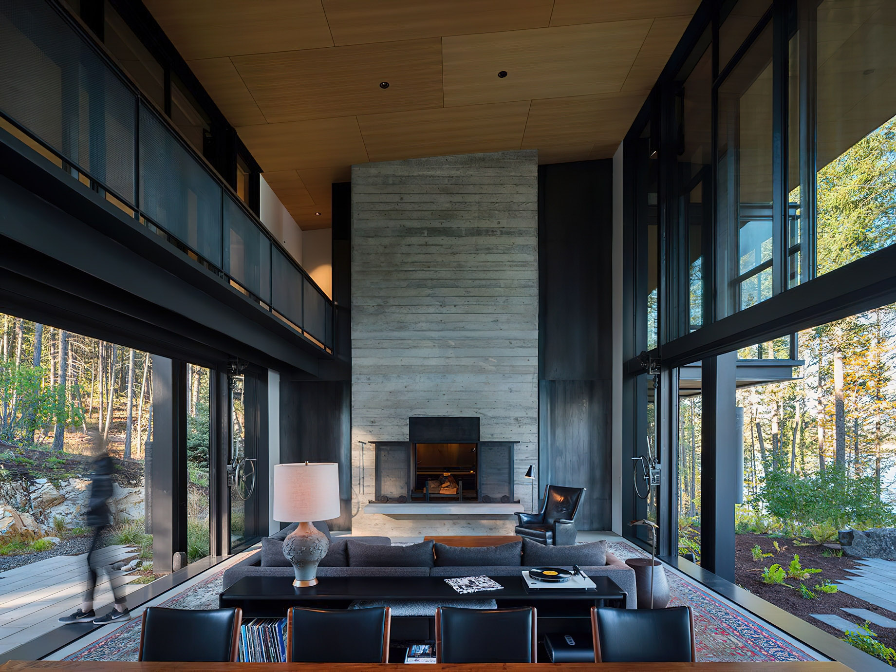 Dragonfly Modern Lake House - Whitefish, MT, USA