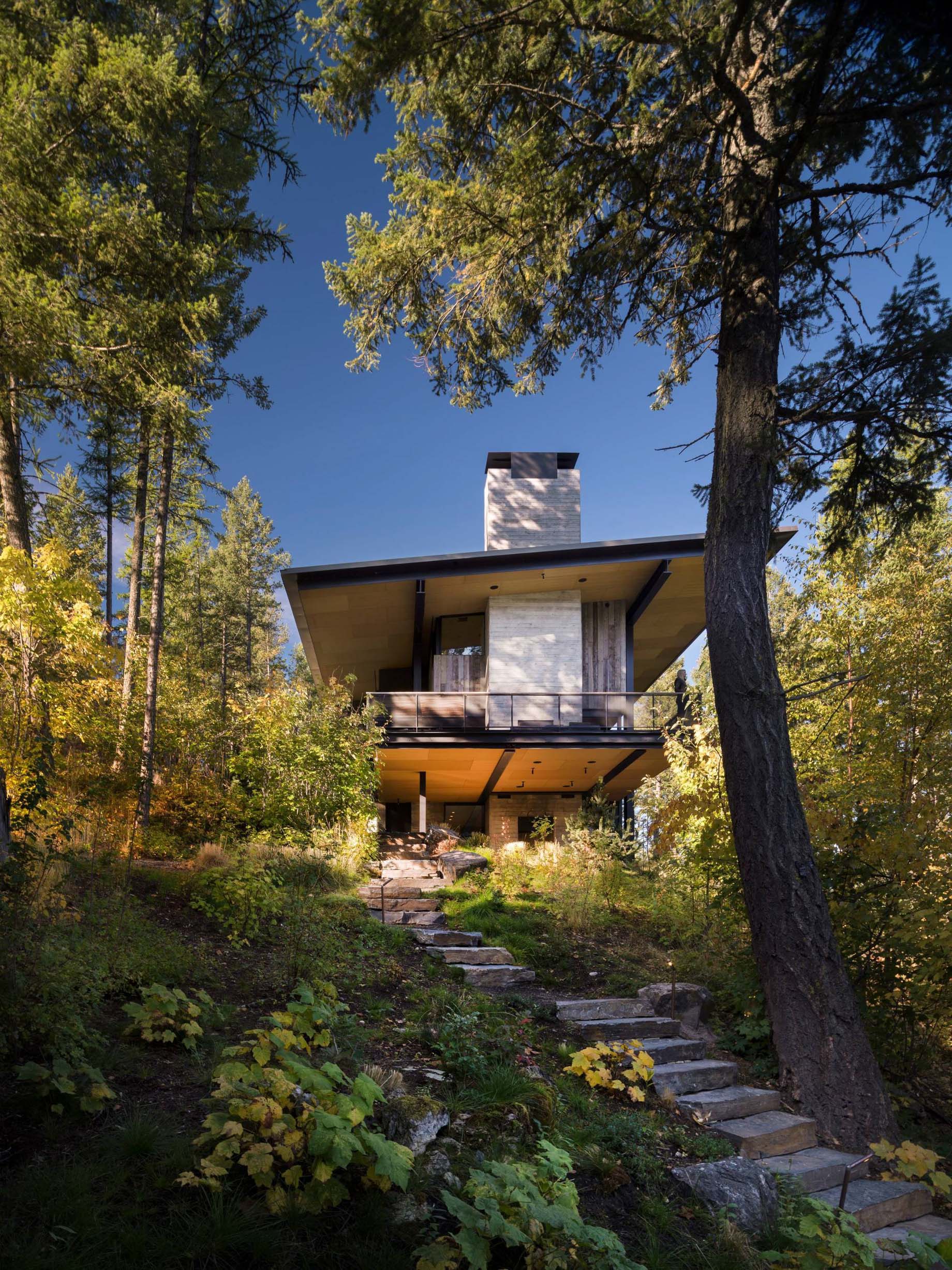 Dragonfly Modern Lake House - Whitefish, MT, USA