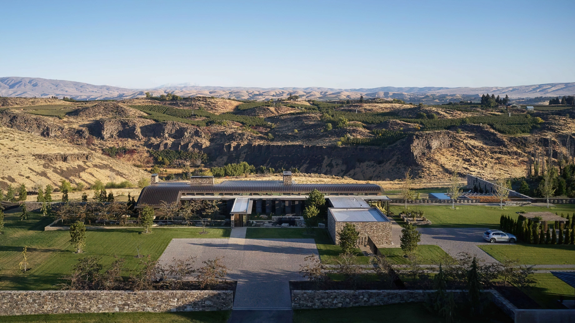 Orchard Canyon Contemporary Residence - Cowiche, WA, USA