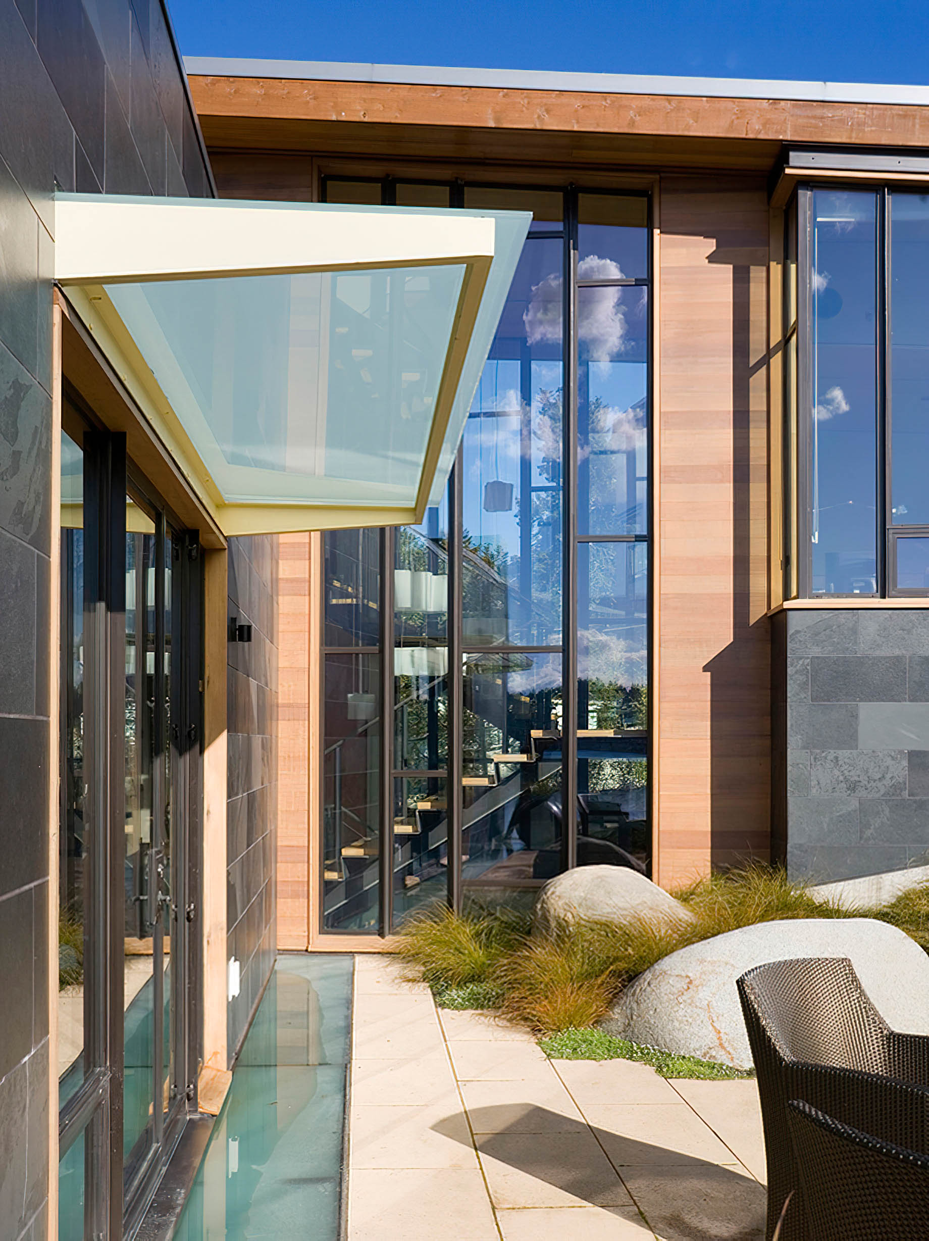 Lake Washington Contemporary House – Kenmore, WA, USA
