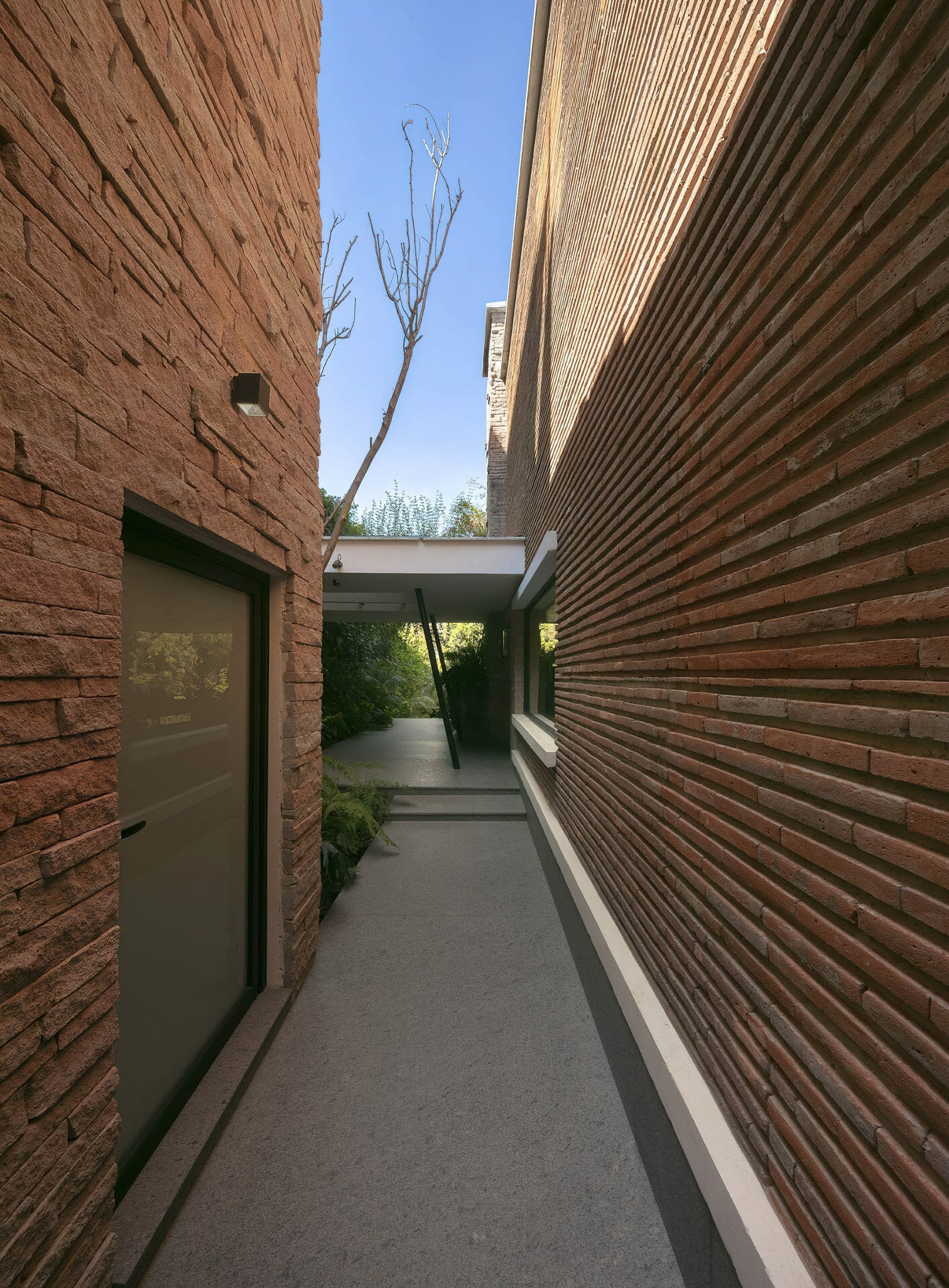 Casa Pirul Modern Contemporary Restructured House – Mexico City, Mexico