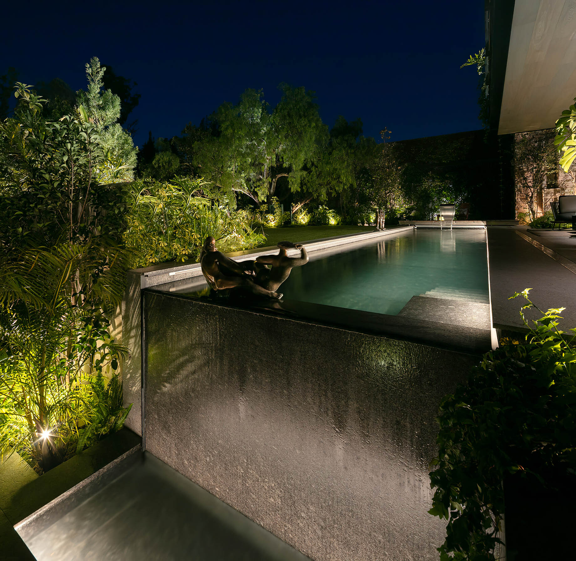 Casa Pirul Modern Contemporary Restructured House – Mexico City, Mexico