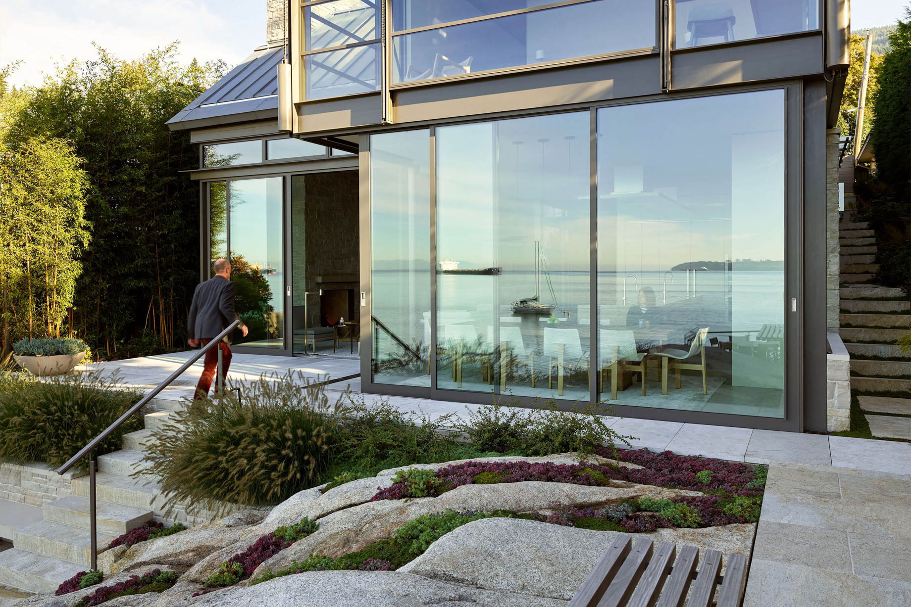 Sea House Residence - Radcliffe Ave, West Vancouver, BC, Canada