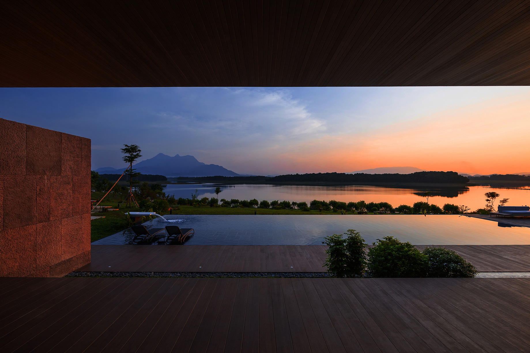 SuoiHai Lake Tan Vien Mountain View Villa – Ho Suoi Hai, Ba Vi, Hanoi, Vietnam