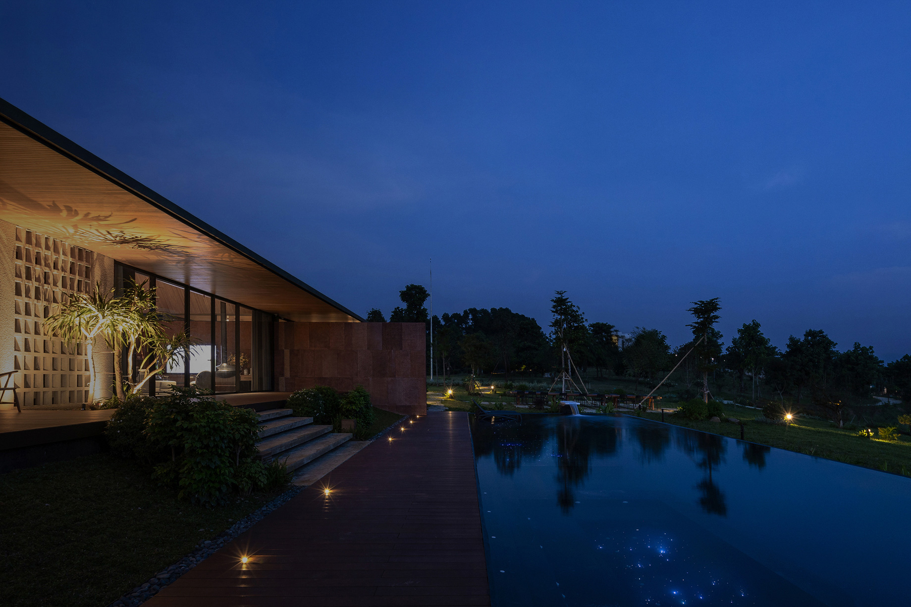 SuoiHai Lake Tan Vien Mountain View Villa – Ho Suoi Hai, Ba Vi, Hanoi, Vietnam