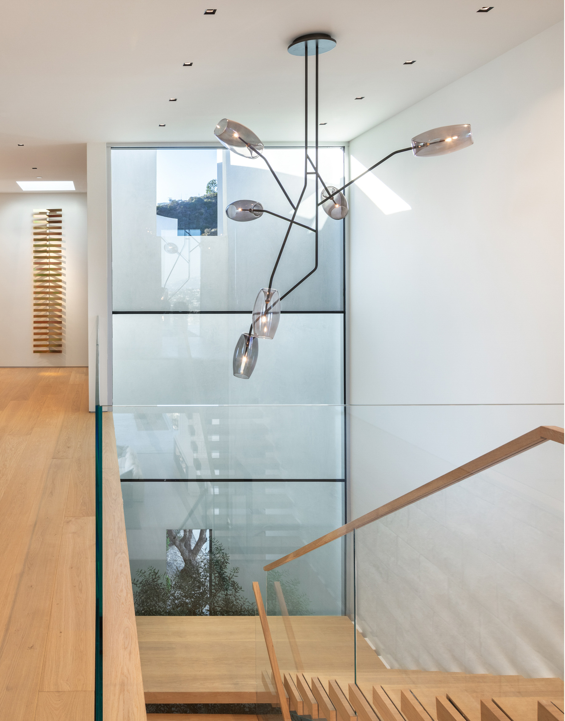 Bellgave Modern Organic Jewel Box-Like Contemporary Home – Los Angeles, CA, USA – 16