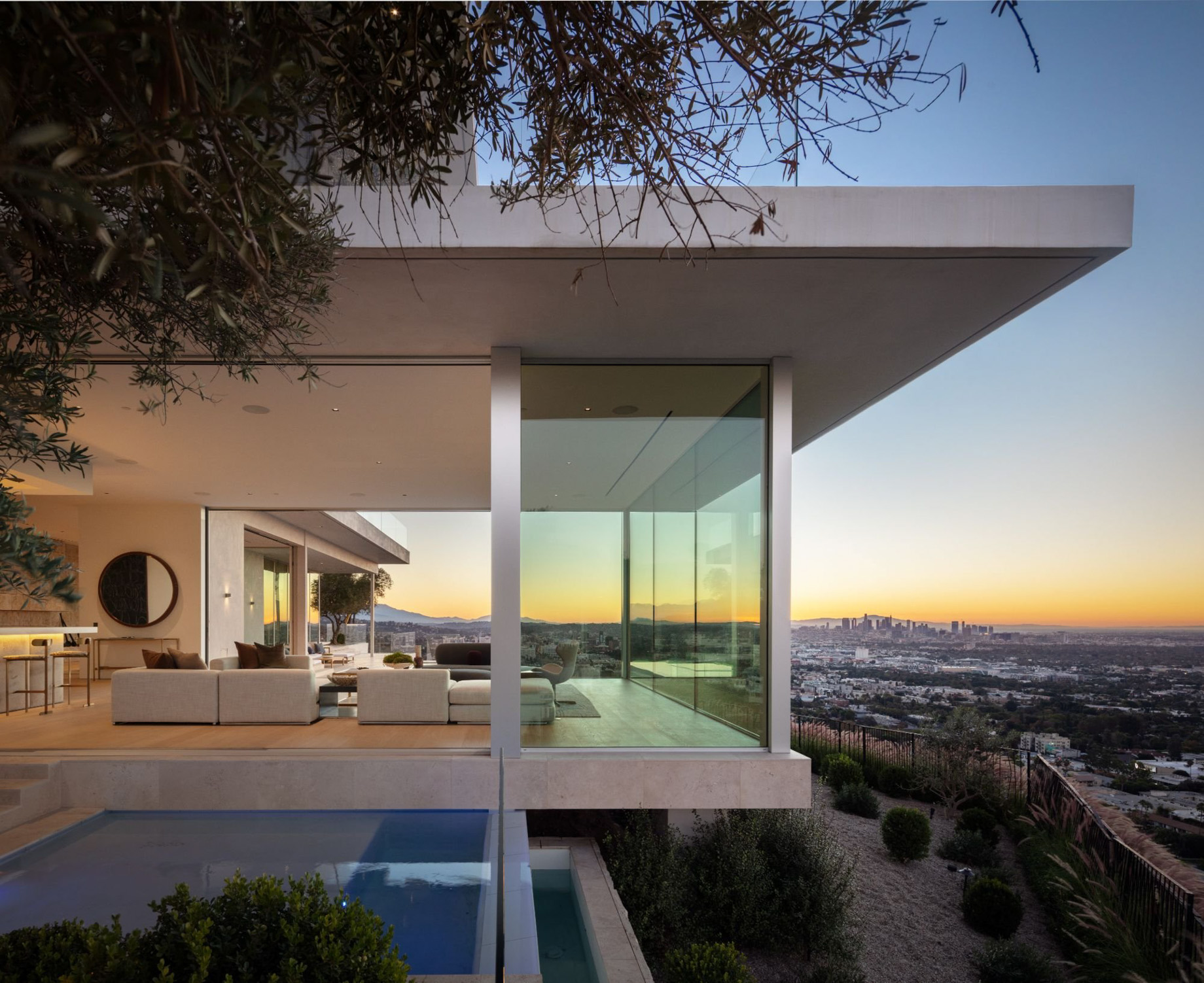 Bellgave Modern Organic Jewel Box-Like Contemporary Home – Los Angeles, CA, USA – 25