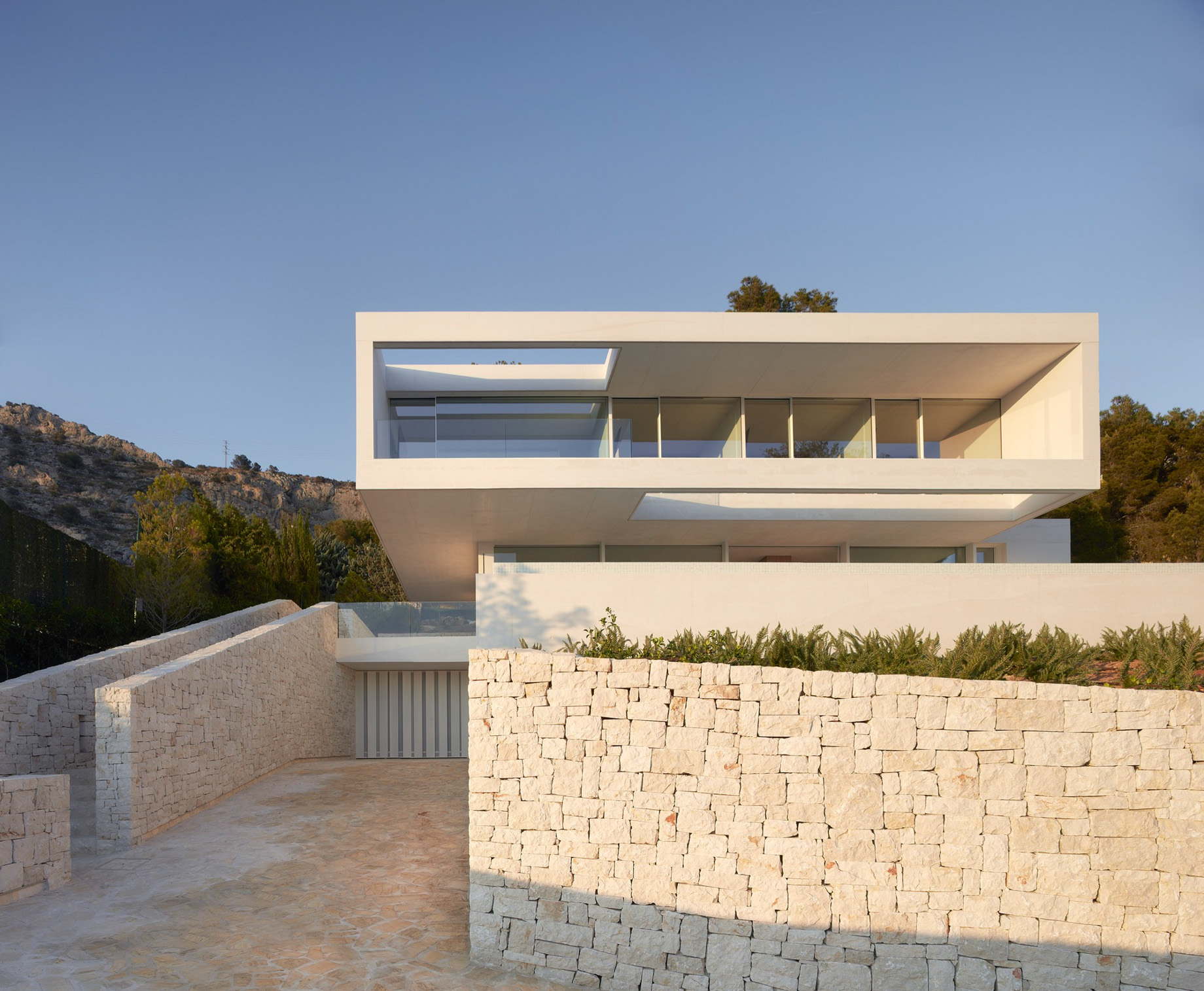 Casa Oslo Modern Contemporary Residence – Alicante, Spain – 1