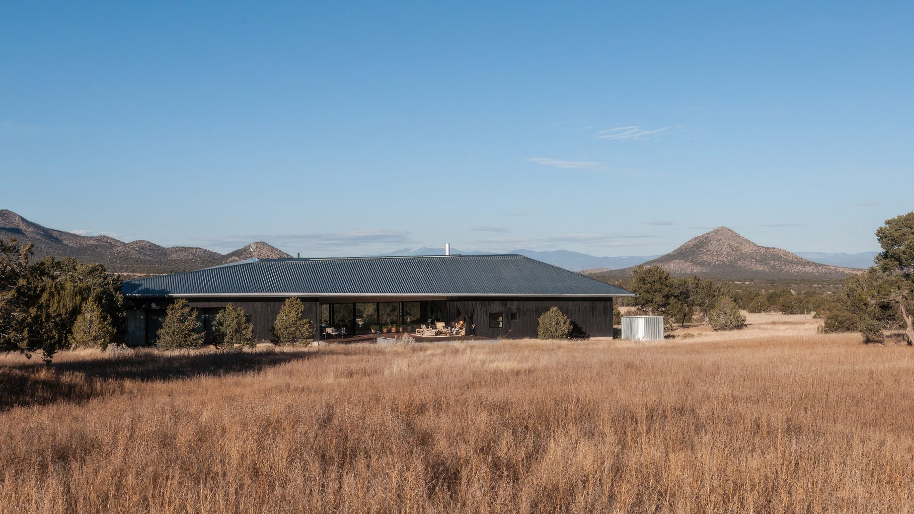 Lone Mountain Ranch High Desert House – Golden, NM, USA 🇺🇸