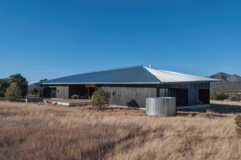 Lone Mountain Ranch High Desert House - Golden, NM, USA - 8
