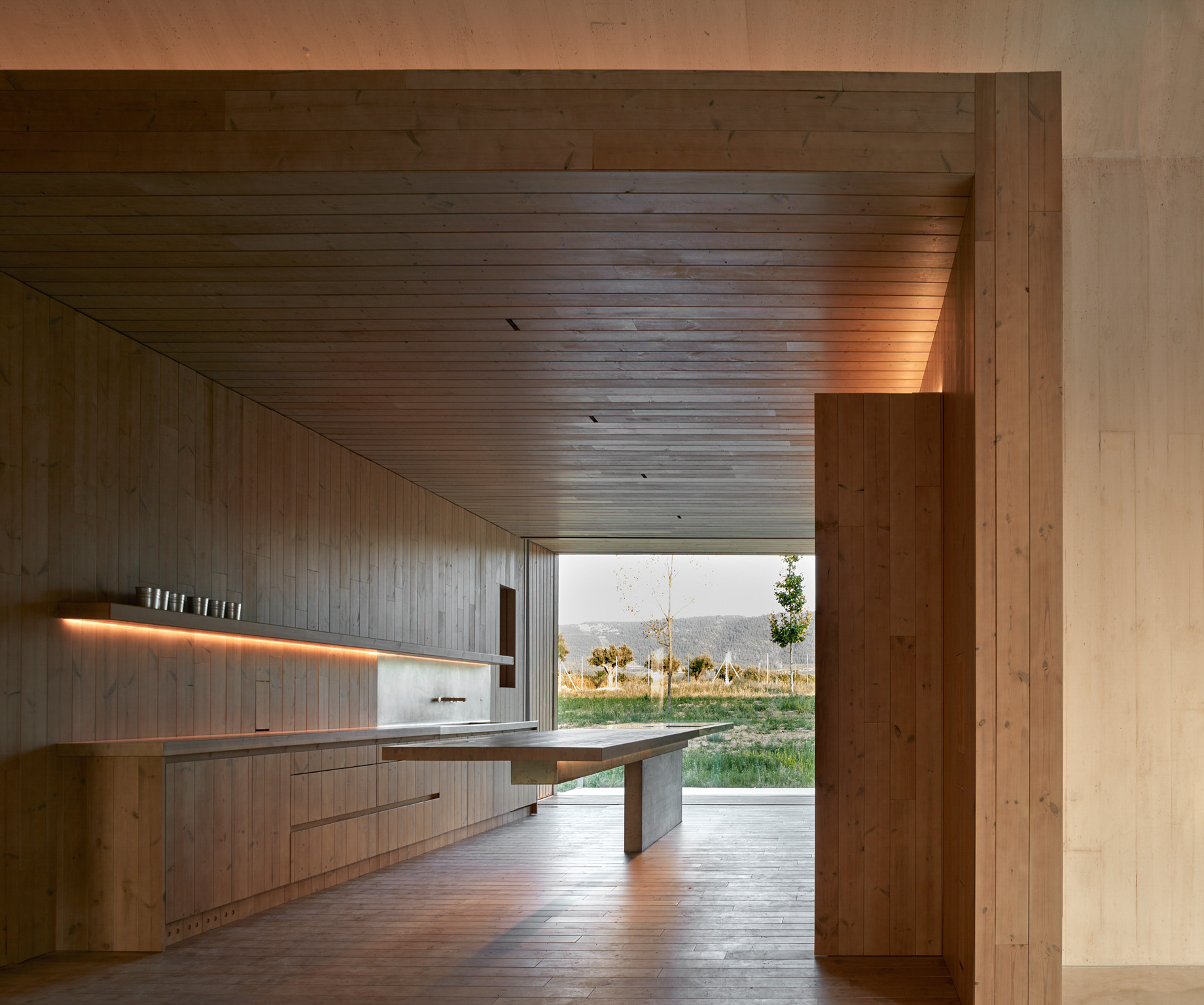 Modern Luxury Retreat Cottage in the Vineyard – Fontanars dels Alforins, Spain – 13