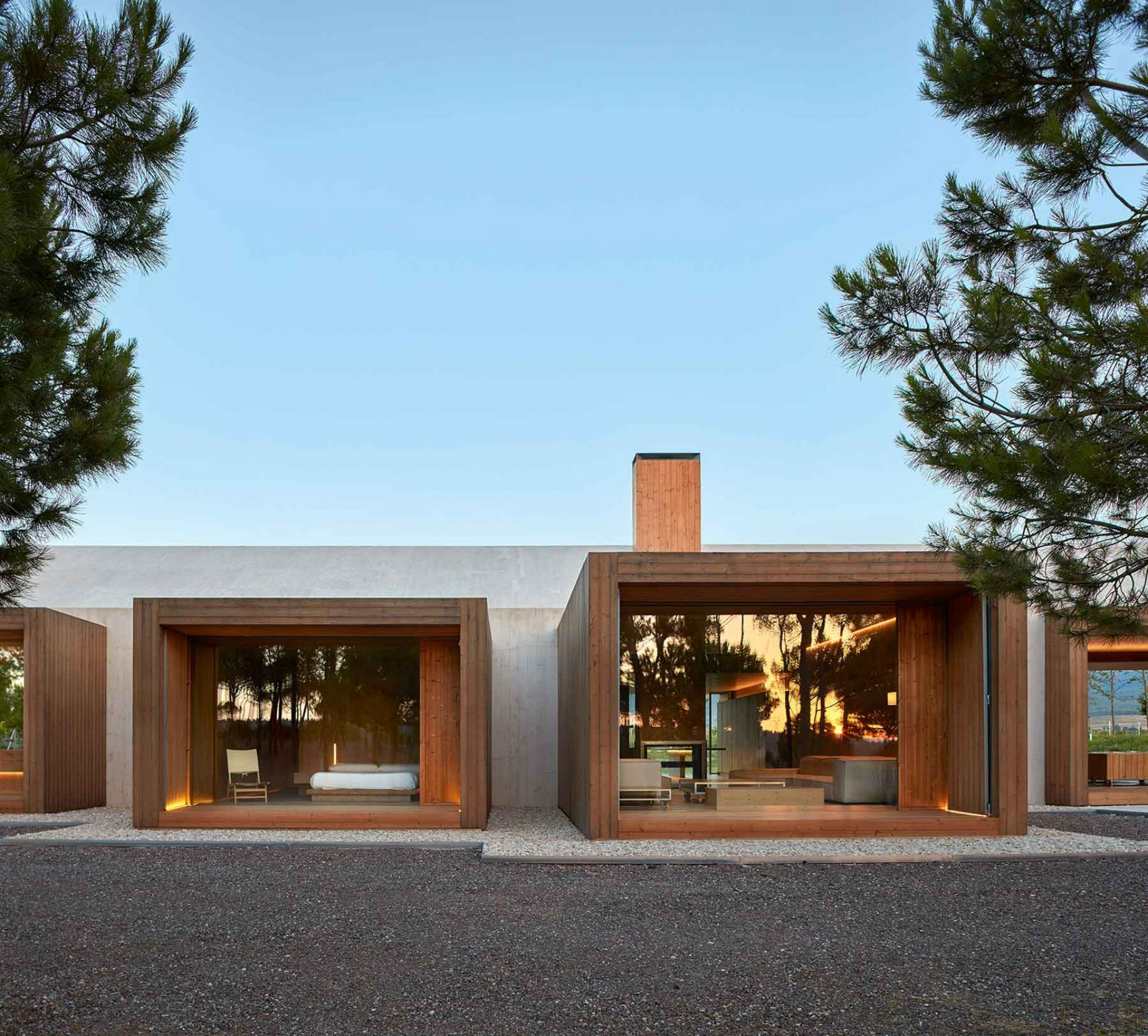 Modern Luxury Retreat Cottage in the Vineyard – Fontanars dels Alforins, Spain – 36
