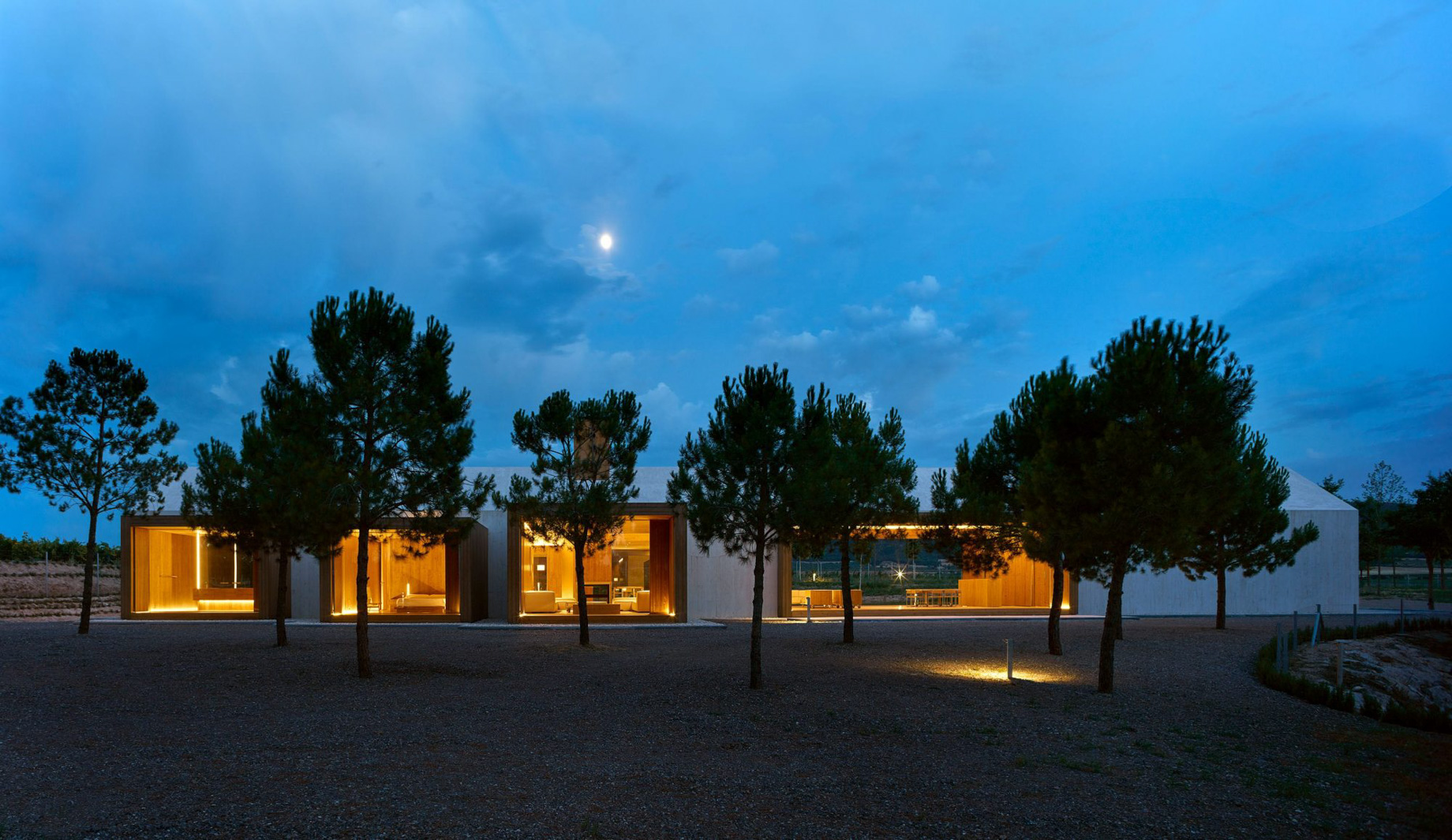 Modern Luxury Retreat Cottage in the Vineyard – Fontanars dels Alforins, Spain – 42