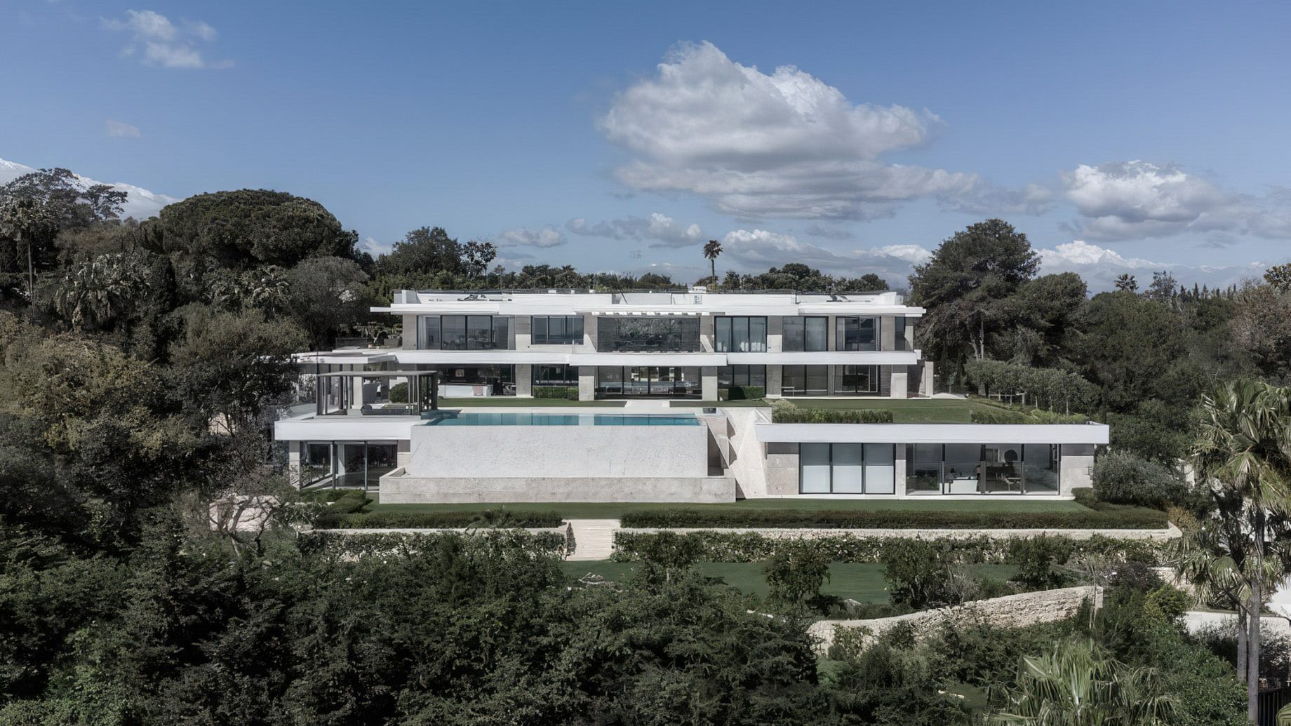 Villa The Hill Modern Contemporary Residence – Sotogrande Bajo, Andalusia, Spain 🇪🇸