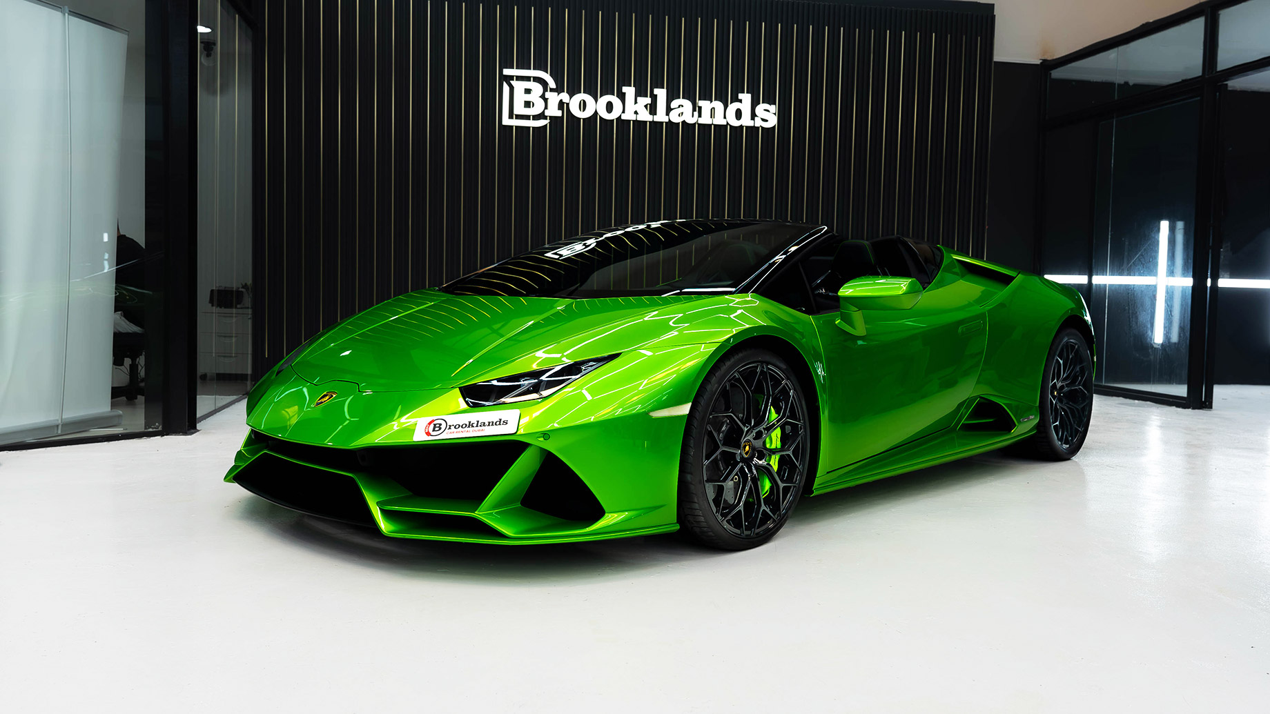 Rent Lamborghini Huracan Spyder Green in Dubai