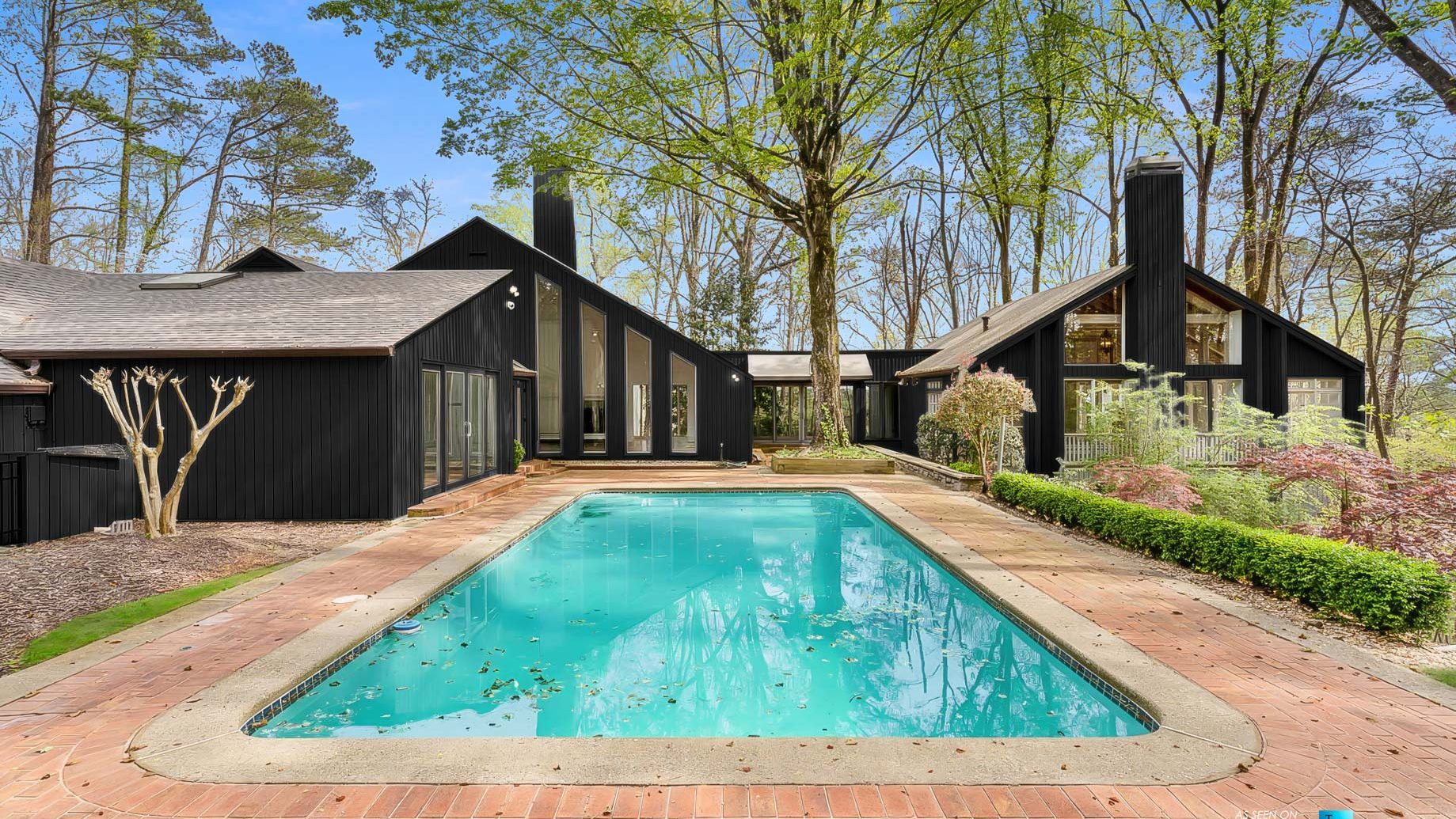 4890 Northside Dr, Sandy Springs, GA, USA 🇺🇸 – Debra Johnston