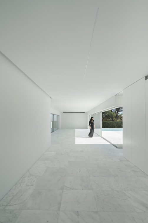 Casa Alamo Minamalist Modern House - Madrid, Spain - 20