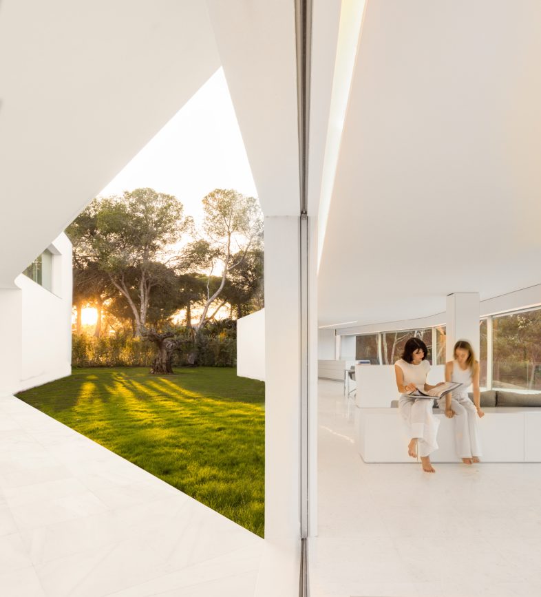 Casa Sabater Geometric Zig Zag Minimalist House - Orihuela, Alicante, Spain - 28