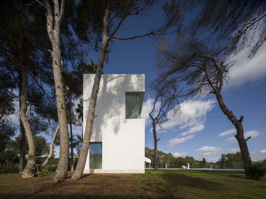 Casa Sabater Geometric Zig Zag Minimalist House - Orihuela, Alicante, Spain - 56