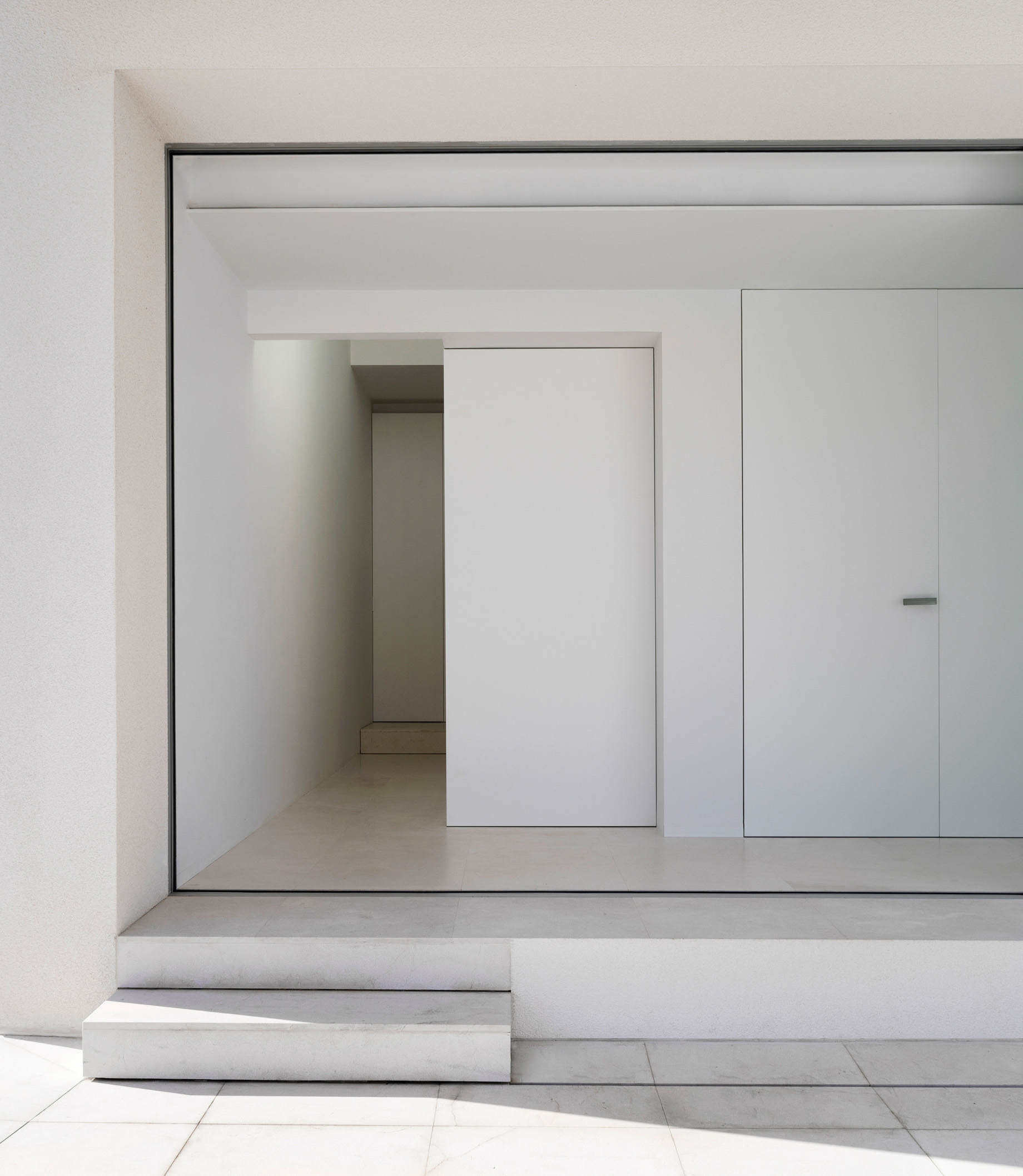 House of Sand Monochromatic Minimalism Casa – Valencia, Spain – 25