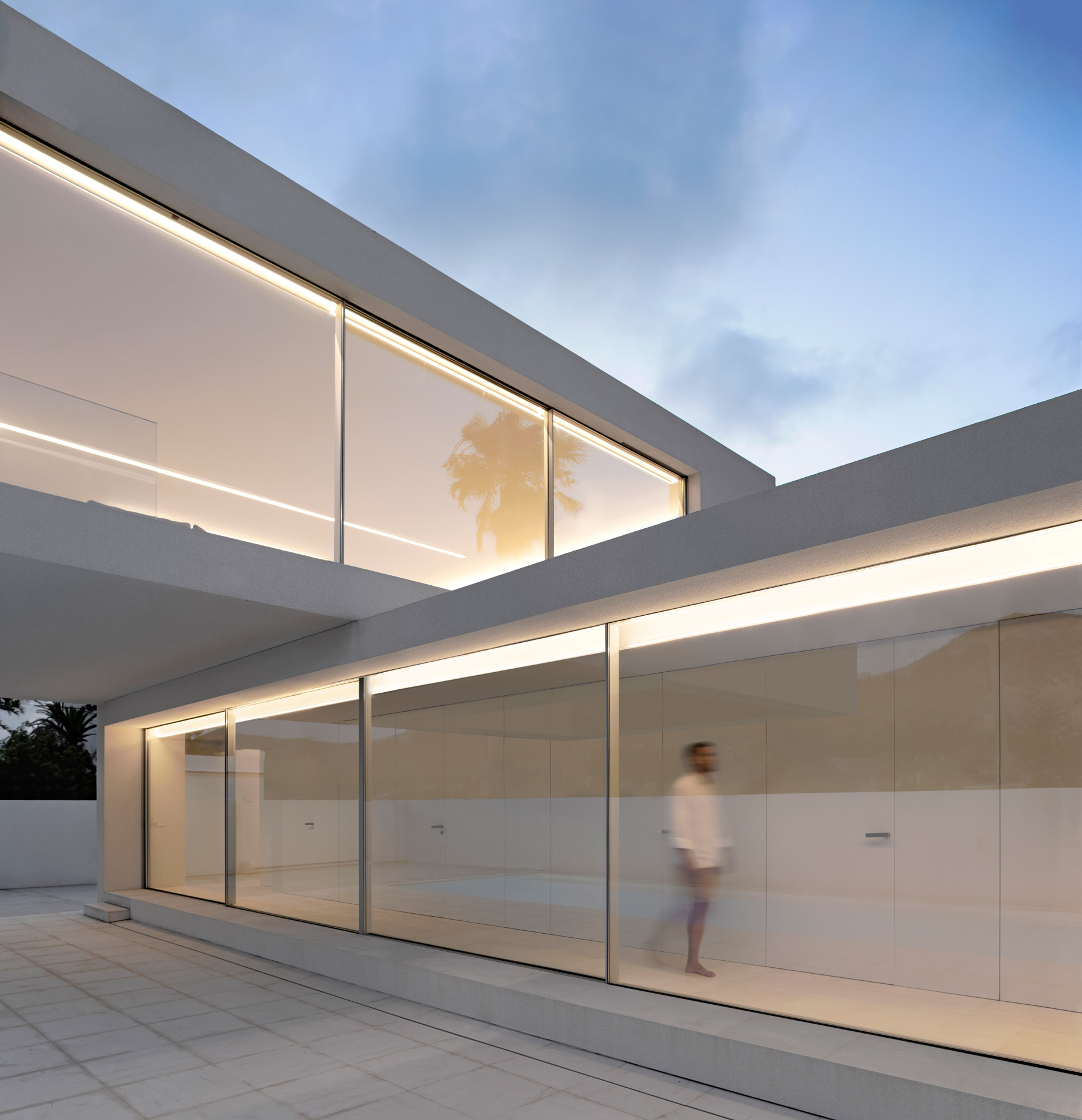 House of Sand Monochromatic Minimalism Casa – Valencia, Spain – 33