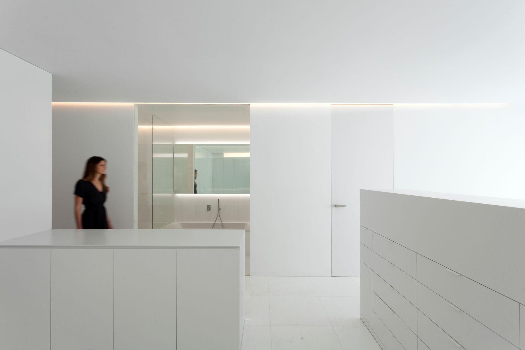 Pati Blau House Modern Farmhouse Minimal Design Residence – Valencia, Spain – 27