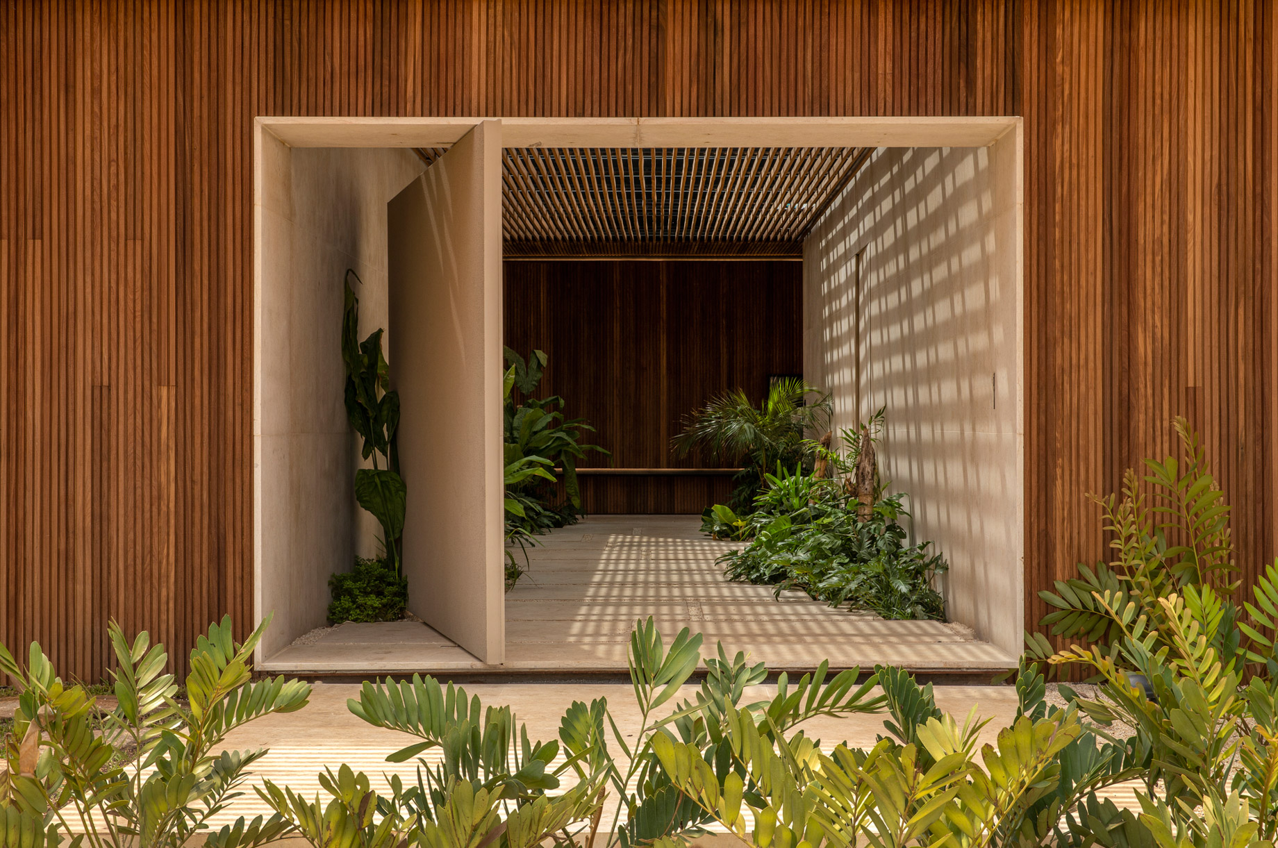 Casa Q04L63 House – Rifaina, Sao Paulo, Brazil – 5
