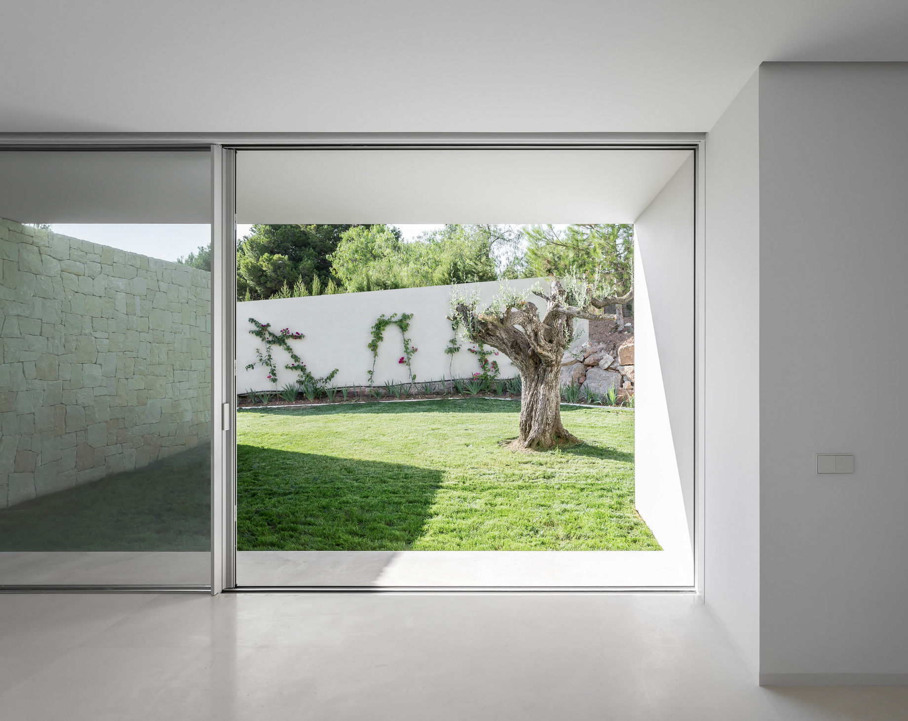 House on the Olive Trees – Villamarchante, Valencia, Spain – 27