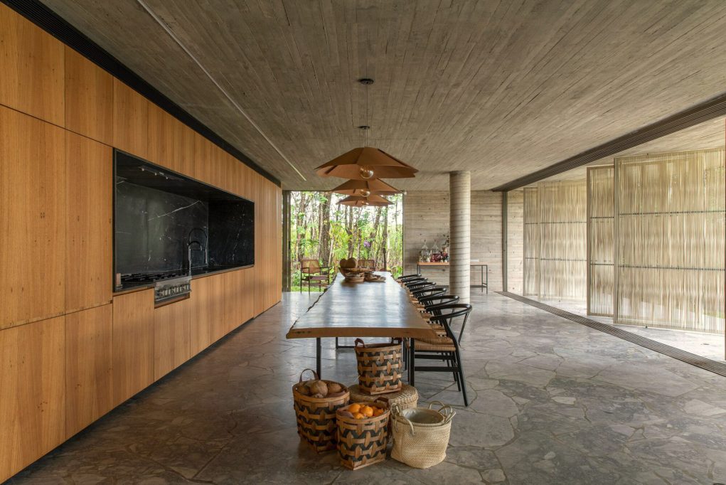 Lake House Modern Residence - Uberlandia, Minas Gerais, Brazil - 21