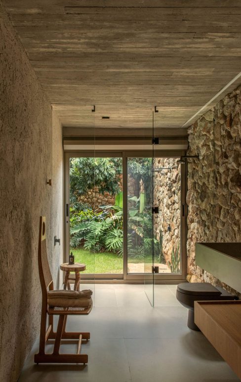 Lake House Modern Residence - Uberlandia, Minas Gerais, Brazil - 25