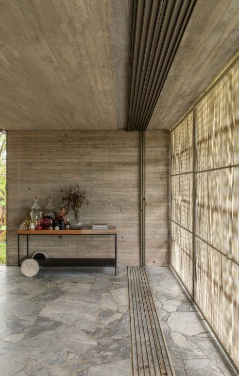 Lake House Modern Residence - Uberlandia, Minas Gerais, Brazil - 28