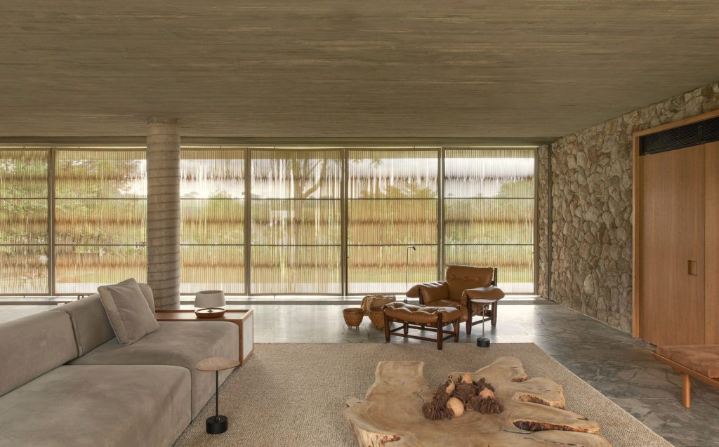 Lake House Modern Residence - Uberlandia, Minas Gerais, Brazil - 32
